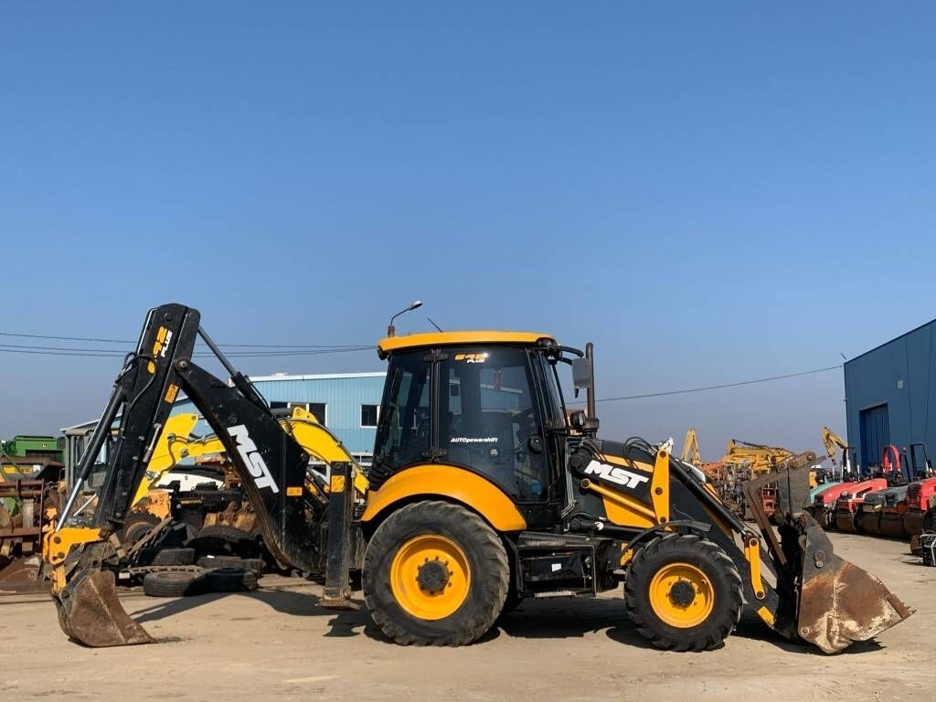 Backhoe loader MST 642 Plus MST 642 Plus- Photo 2