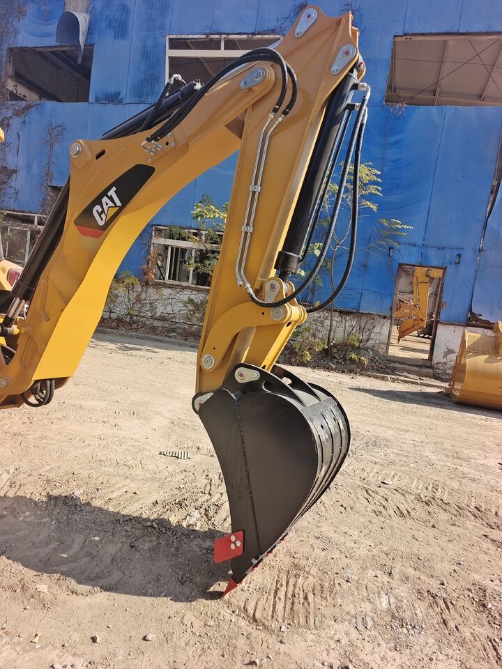 Baggerlader CATERPILLAR 420F- China Biggest Supplier 3000 units in stock- Photo 2