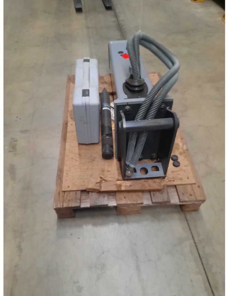 Backhoe loader EPIROC EC70 HYDRAULIC BREAKER AS EXCAVATOR ATTACHMENT EPIROC EC70 HYDRAULIC BREAKER AS EXCAVATOR ATTACHMENT- Photo 5