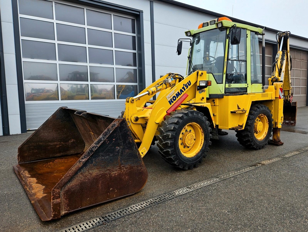 Graaflaadmachine Komatsu WB98A-2 4x4 Teleskop Klappschaufel Komatsu WB98A-2 4x4 Teleskop Klappschaufel- Photo 2