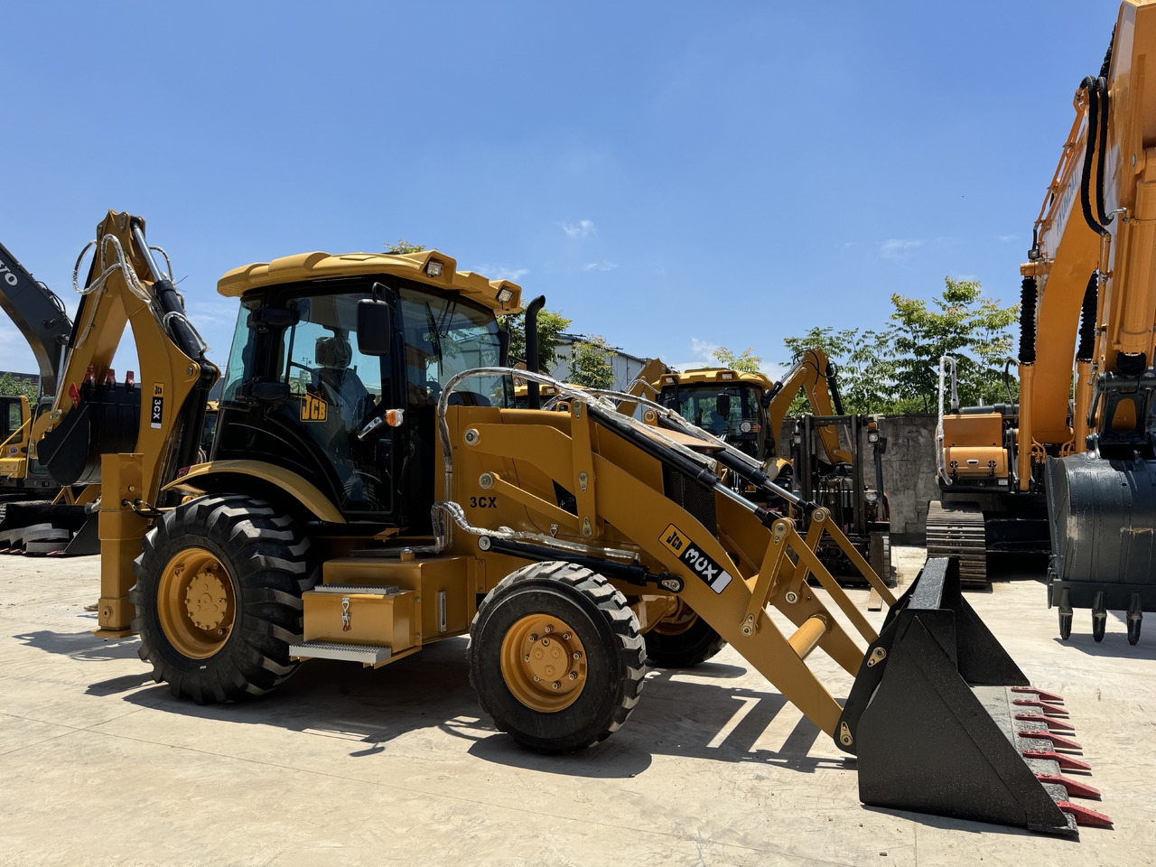 Koparko-ładowarka New JCB 3CX Backhoe Loader Made in China with Cummins 5.9 L Engine for Sale New JCB 3CX Backhoe Loader Made in China with Cummins 5.9 L Engine for Sale- Photo 2