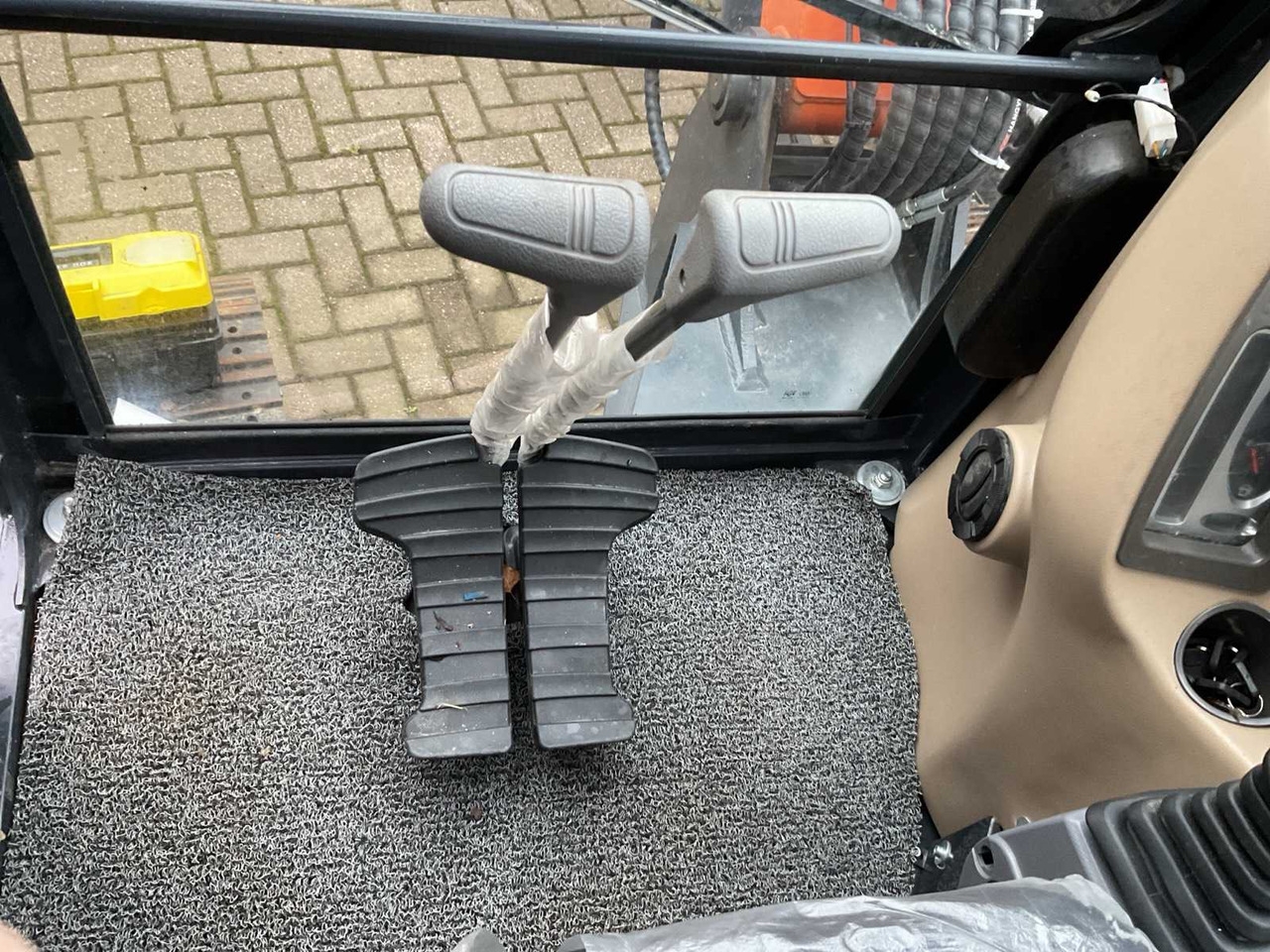 Koparko-ładowarka 2025 - SHANDONG - R360 - BACKHOE LOADER 2025 - SHANDONG - R360 - BACKHOE LOADER- Photo 4