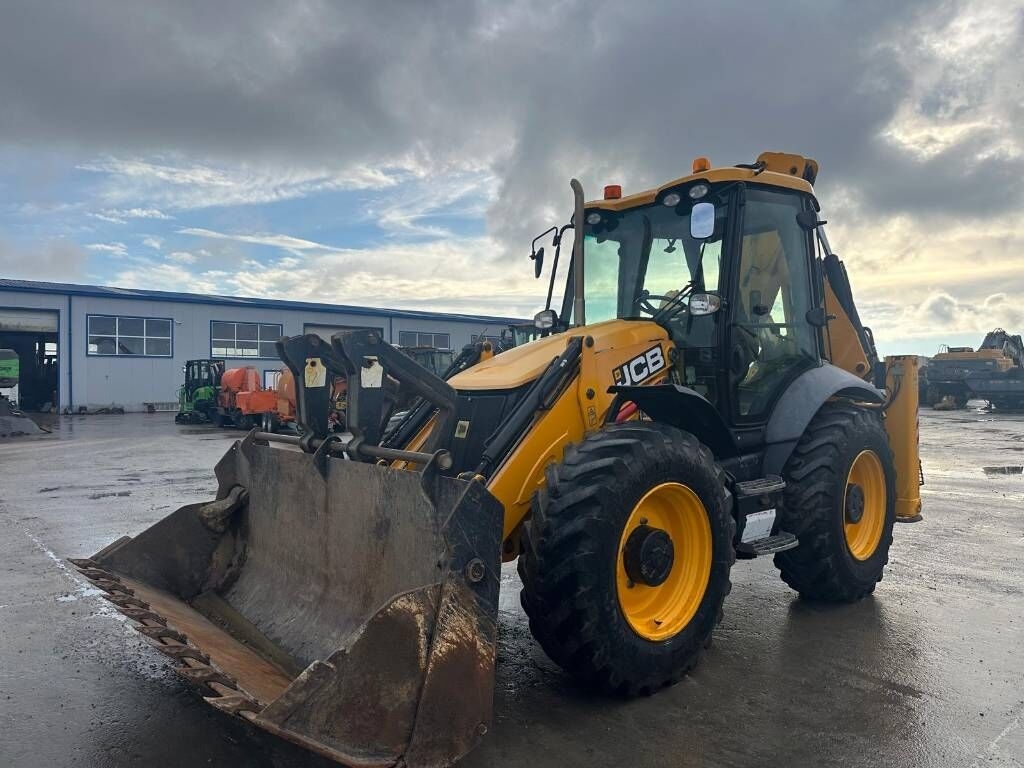 Graaflaadmachine JCB 4 CX 14HFWA- Photo 4