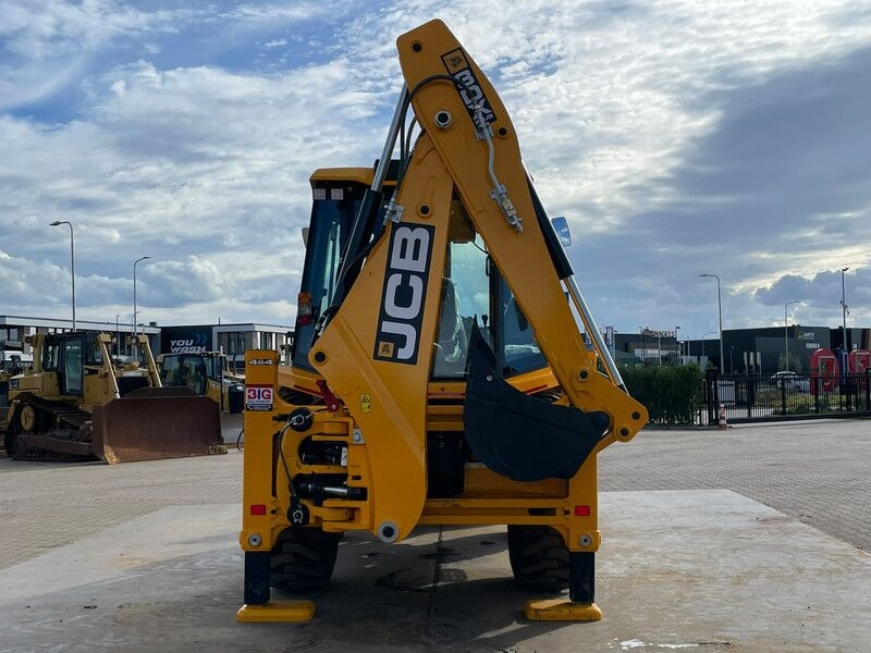 Backhoe loader JCB 3DX 4WD hammerlines- Photo 4