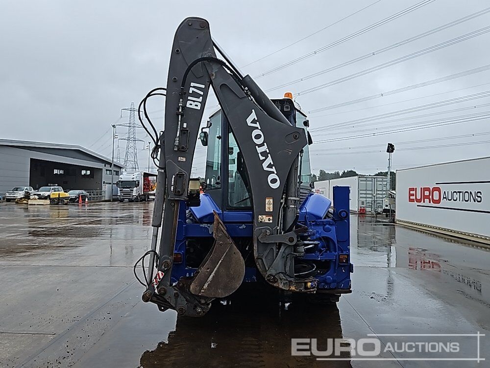 Baggerlader Volvo BL71 Volvo BL71- Photo 4