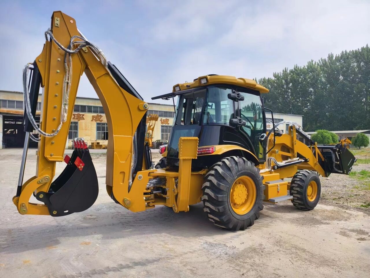 Graaflaadmachine CAT420F High-quality . tatally new,Smooth hydraulic system, low failure rate and long service life. Easy to control, suitable for all light engineering jobs, fast return on investment. Sufficient stoc CAT420F High-quality . tatally new,Smooth hydraulic system, low failure rate and long service life. Easy to control, suitable for all light engineering jobs, fast return on investment. Sufficient stoc- Photo 2