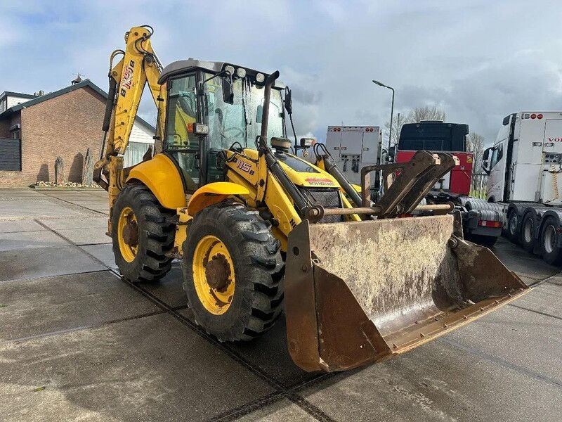 Backhoe loader LB115B , CE, 240 MM MULTI PURPOSE LOADER BUCKET, 800 MM BACHOE DIGGING BUCKET, FLIP OVER FORKS, AIR CONDITIONER LB115B , CE, 240 MM MULTI PURPOSE LOADER BUCKET, 800 MM BACHOE DIGGING BUCKET, FLIP OVER FORKS, AIR CONDITIONER- Photo 5