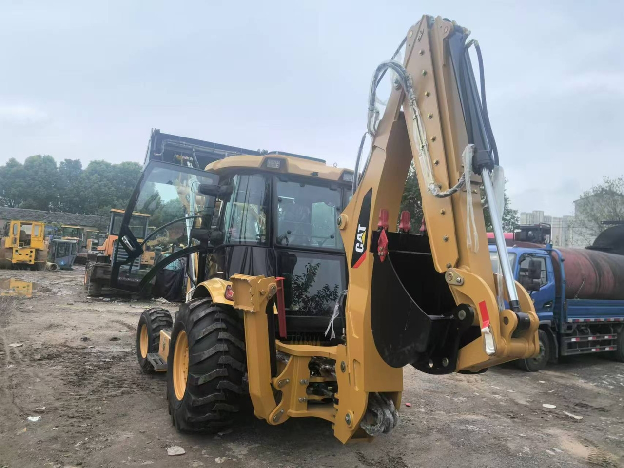 Koparko-ładowarka 420F 420F- Photo 4