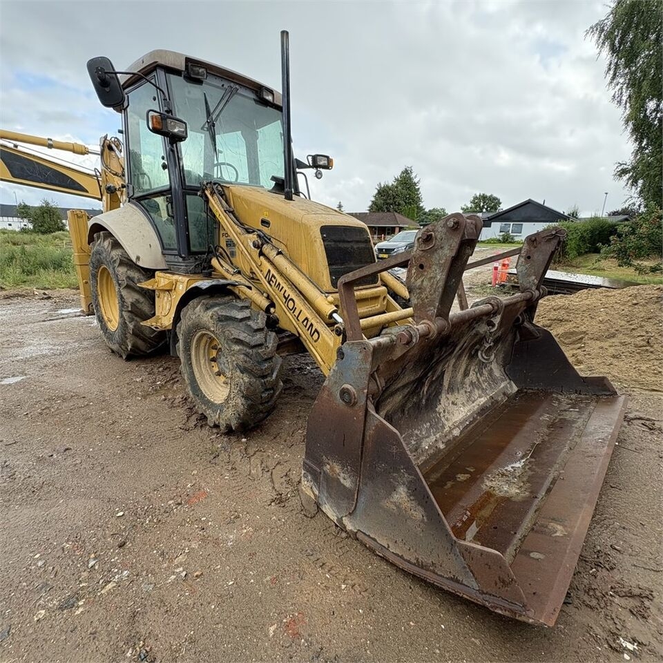 Baggerlader New Holland NH95- Photo 2