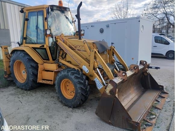 Baggerlader Tractopelle CASE 580 K TURBO - Non roulant Tractopelle CASE 580 K TURBO - Non roulant- Photo 4