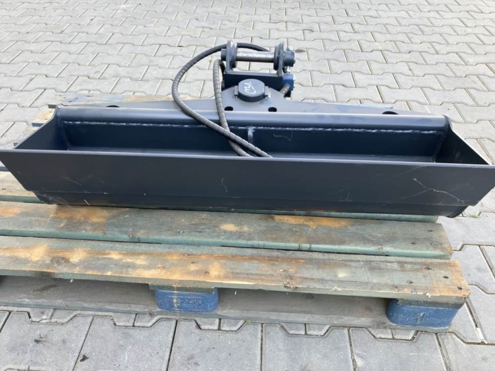 Backhoe loader EBF Böschungslöffel schwenkbar - Festanbau EBF Böschungslöffel schwenkbar - Festanbau- Photo 2