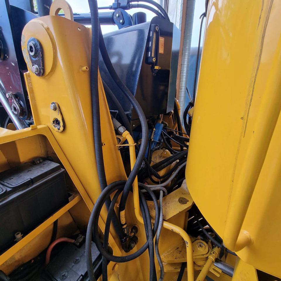 Baggerlader BM6300 BM6300- Photo 8