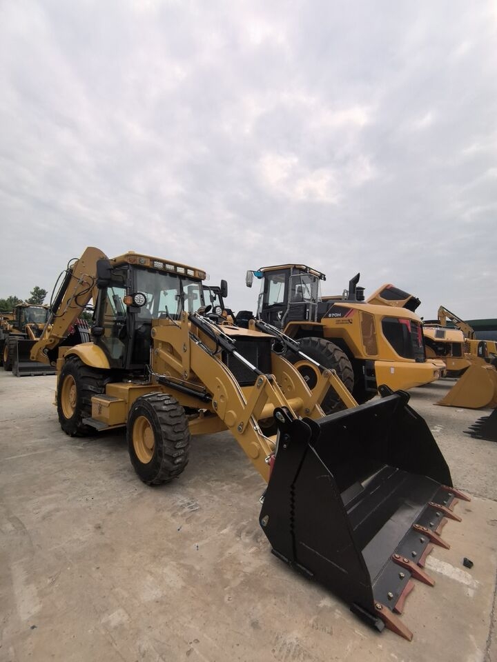 Backhoe loader SHANMON 388H- Photo 3