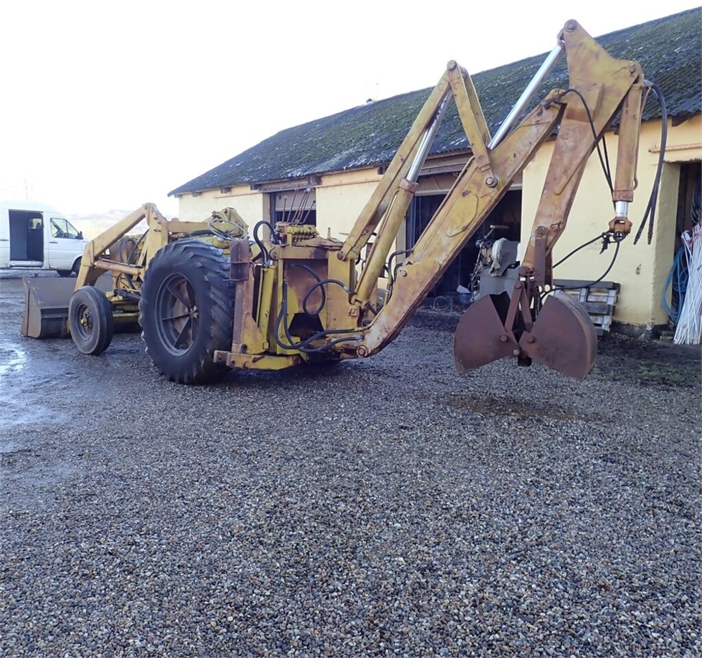 Baggerlader 60 60- Photo 2