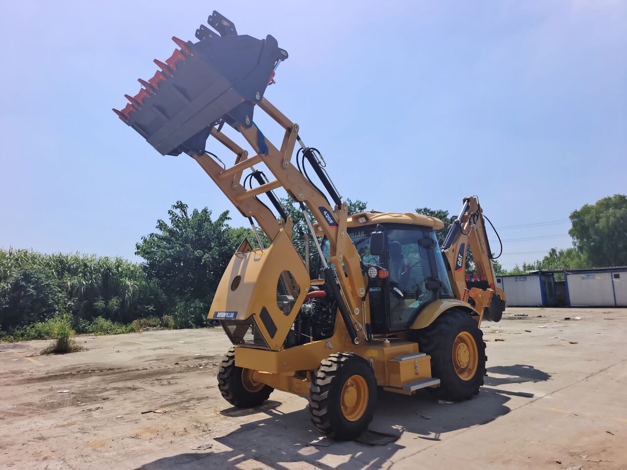 Baggerlader 420F 100% NEW MACHINE CHINA BIGGEST SUPPLIER 3000 UNITS IN STOCK 420F 100% NEW MACHINE CHINA BIGGEST SUPPLIER 3000 UNITS IN STOCK- Photo 4