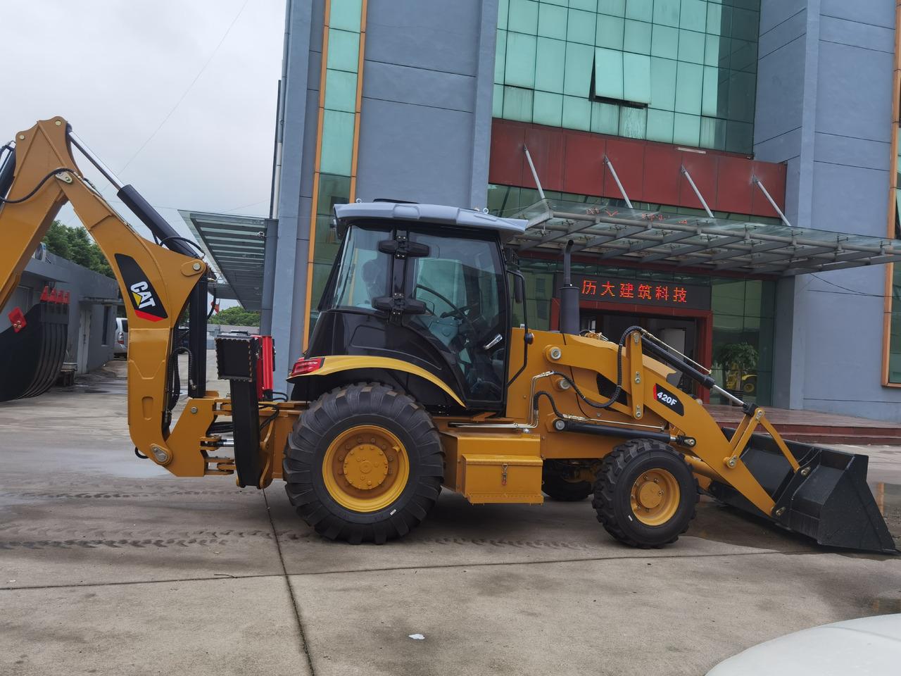 Koparko-ładowarka CAT 420F Backhoe Loader CAT 420F Backhoe Loader- Photo 2