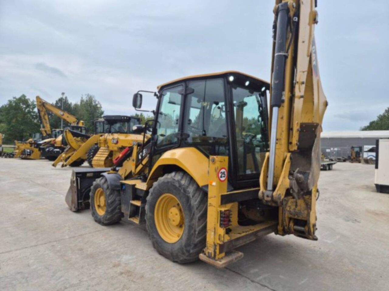 Backhoe loader CAT 432F2- Photo 4
