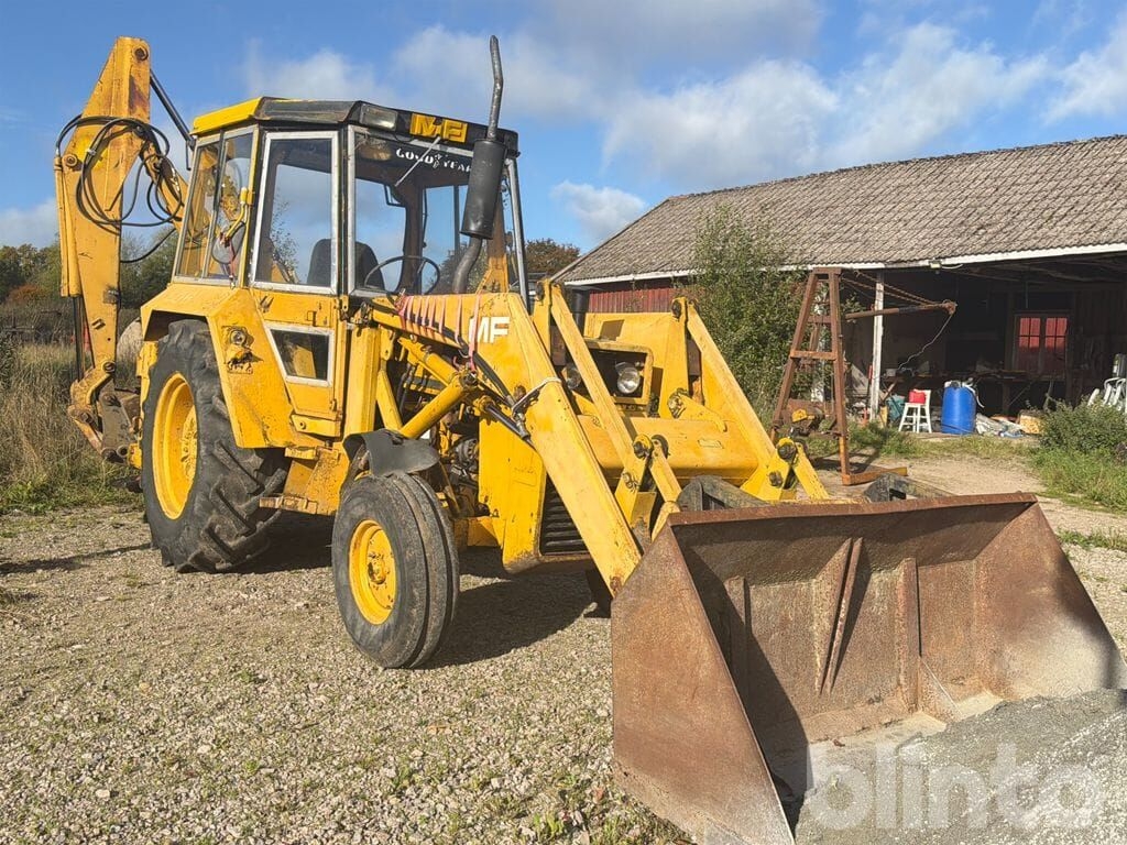 Backhoe loader Traktorgrävare MF 50B- Photo 3