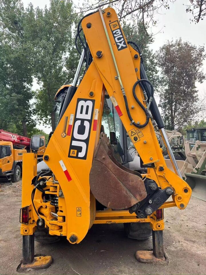 Koparko-ładowarka Used JCB 3CX backhoe loader,dig&load 2-in-1 machine,original engine,excellent condition,milti-functional3CX Used JCB 3CX backhoe loader,dig&load 2-in-1 machine,original engine,excellent condition,milti-functional3CX- Photo 5