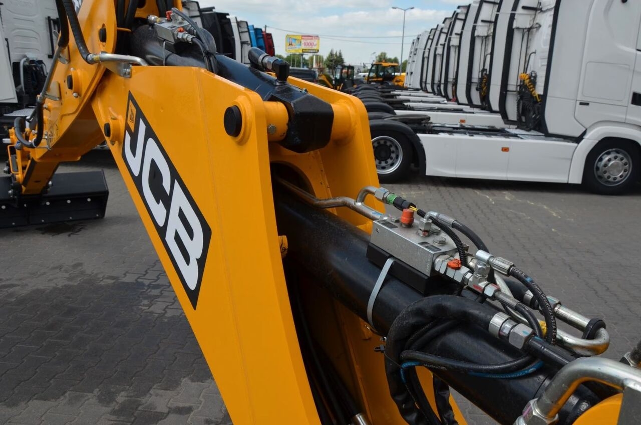 Baggerlader JCB 3CX PLUS 26r / SILNIK 4,8L 109km / 87mth 8751- Photo 5