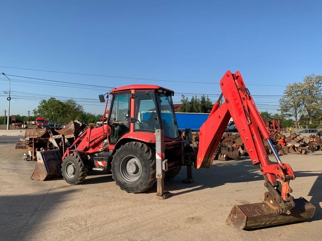 Backhoe loader- Photo 4