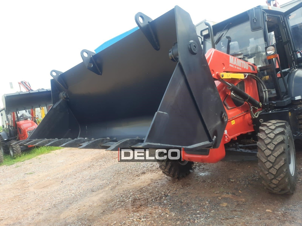 Koparko-ładowarka MBLX900 MBLX900- Photo 4