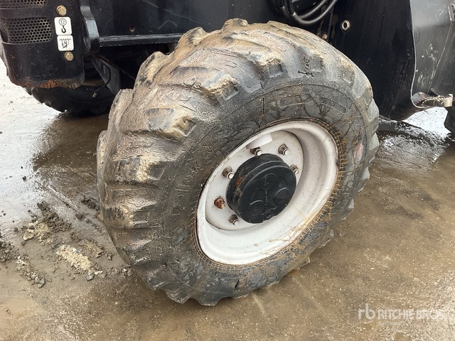 Baggerlader 2018 Manitou TLB 844SX4 4x4 Backhoe Loader 2018 Manitou TLB 844SX4 4x4 Backhoe Loader- Photo 4