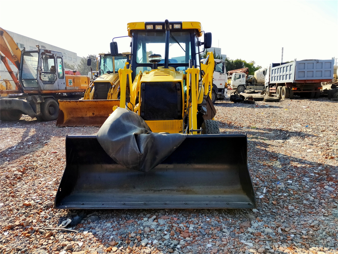 Backhoe loader 3CX Backhoe Loader Click Here for Discount 3CX Backhoe Loader Click Here for Discount- Photo 3