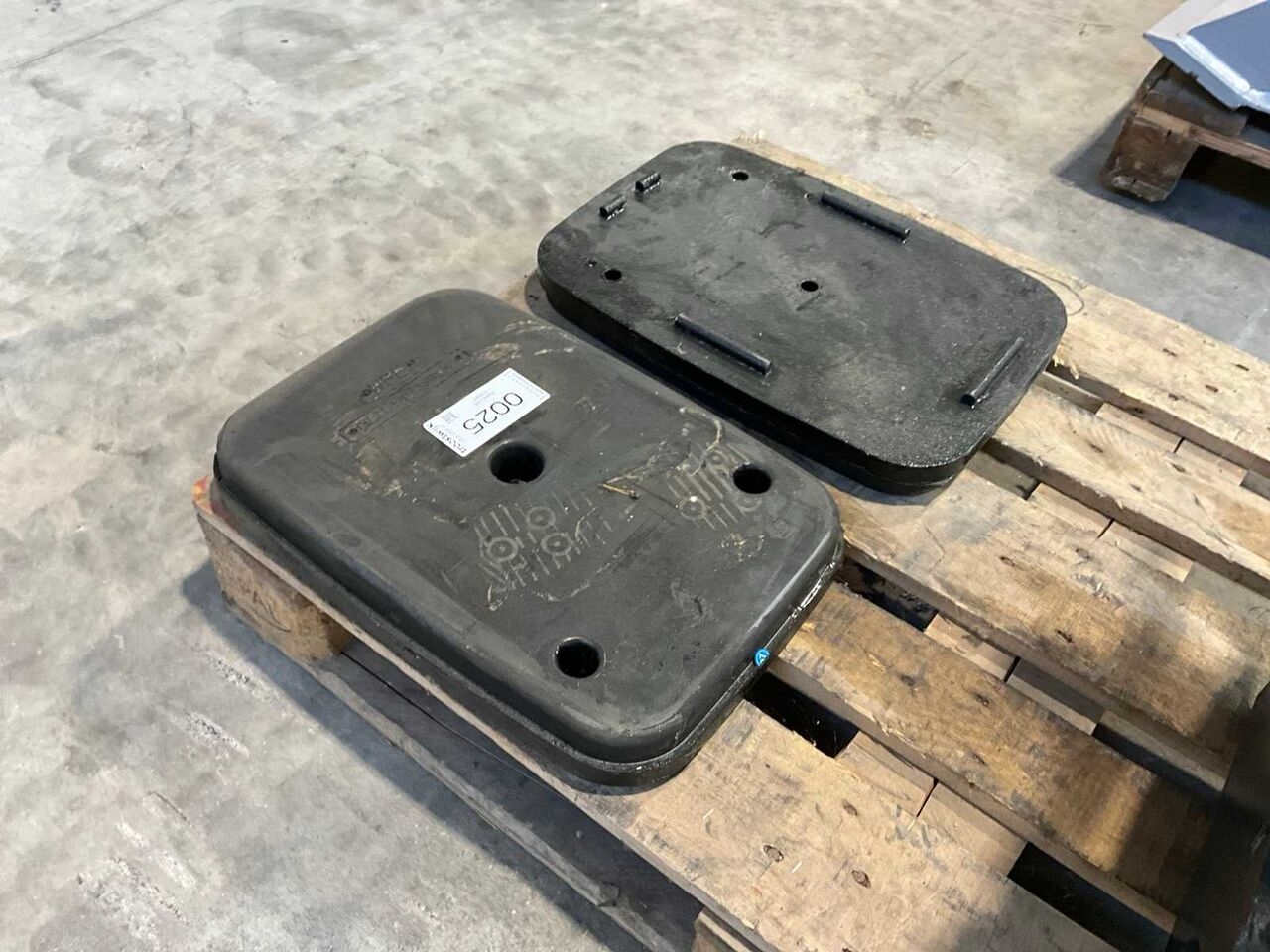Backhoe loader 3CX / 4CX RUBBER SUPPORT PLATES FOR JCB BACKHOE LOADERS (2X)- Photo 3