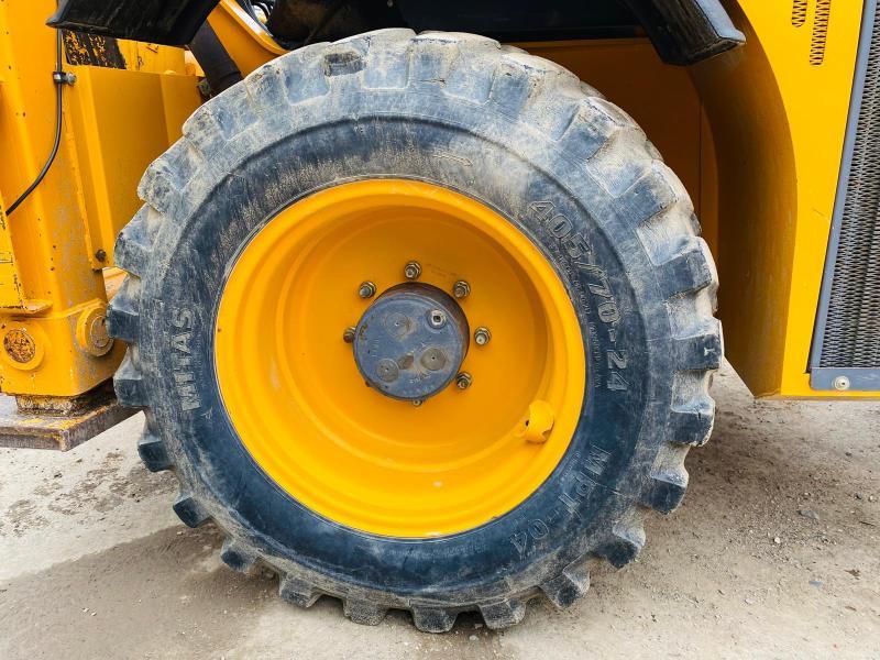 Graaflaadmachine Tractopelle V8.23D Tractopelle V8.23D- Photo 8