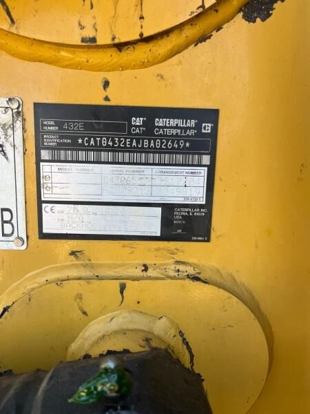 Backhoe loader Caterpillar 432E- Photo 3