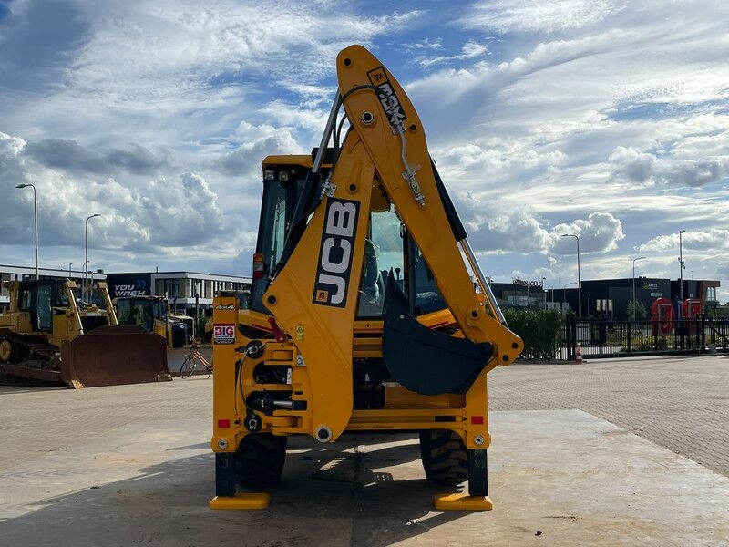 Backhoe loader JCB 3DX 4WD hammerlines- Photo 4