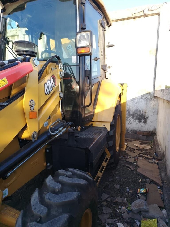 Backhoe loader New Caterpillar 424 backhoe loader New Caterpillar 424 backhoe loader- Photo 3