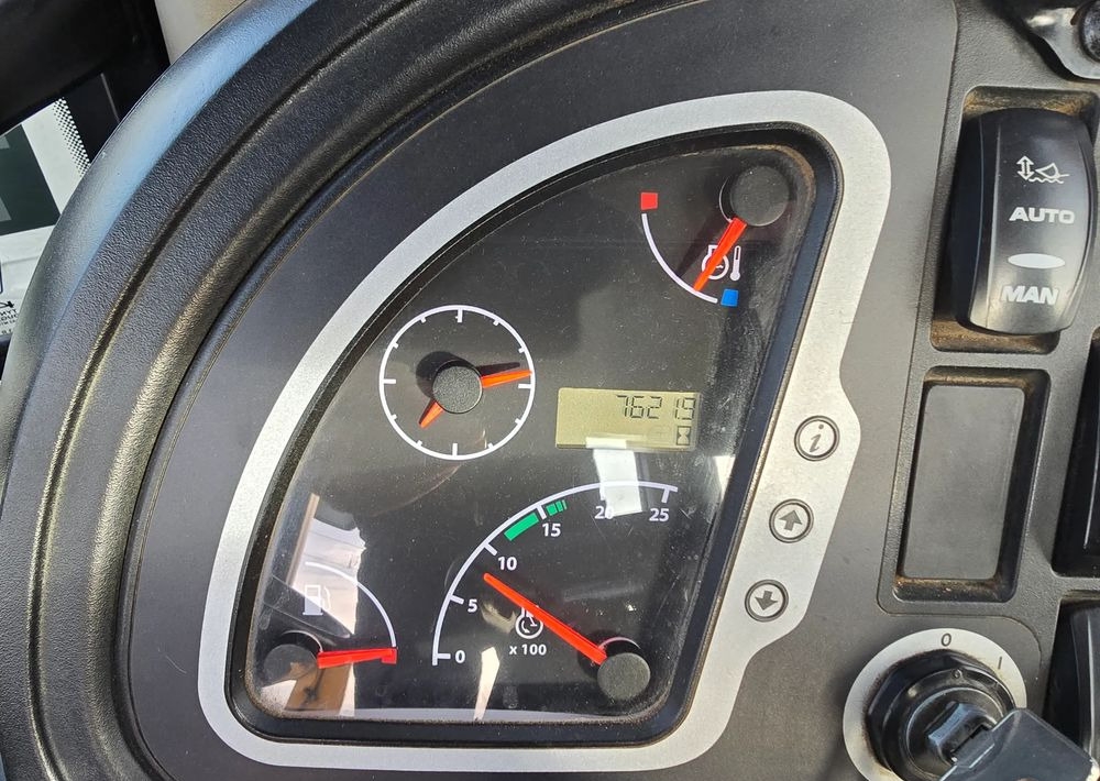 Koparko-ładowarka JCB JCB- Photo 5