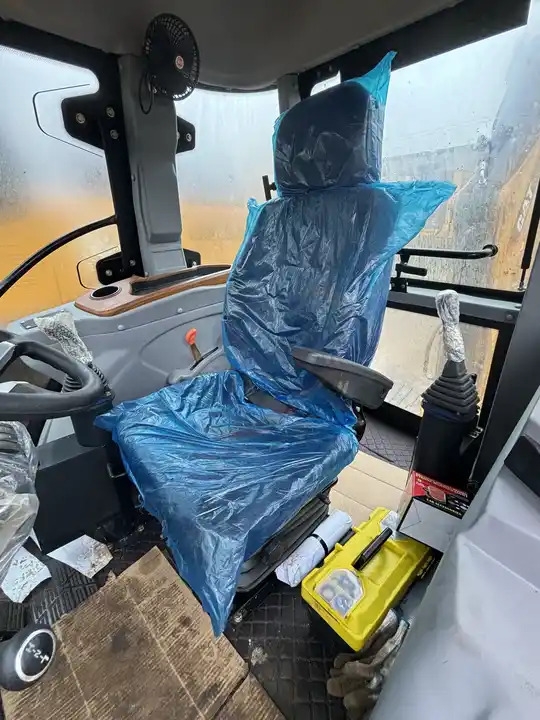 Baggerlader Used caterpillar backhoe loader CAT 420F2 in good condition for sale Used caterpillar backhoe loader CAT 420F2 in good condition for sale- Photo 5