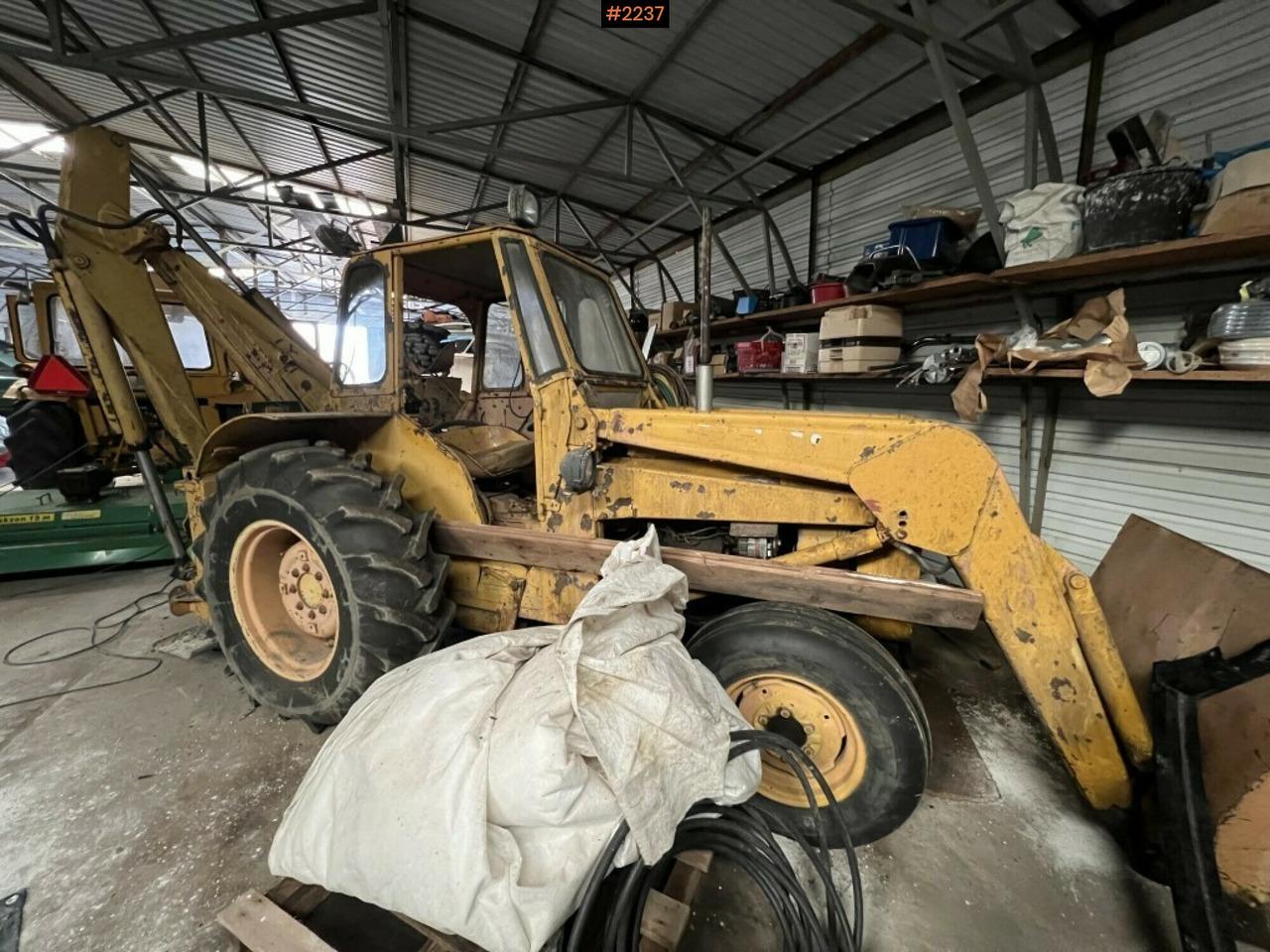 Koparko-ładowarka Backhoe loader- MASSEY-FERGUSON 203 Backhoe loader- MASSEY-FERGUSON 203- Photo 3