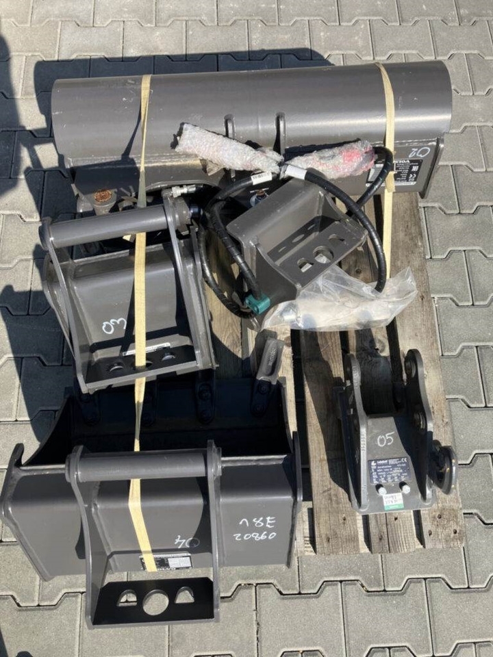 Baggerlader Volvo Löffelset inkl. Schnellwechsler für EC18 Volvo Löffelset inkl. Schnellwechsler für EC18- Photo 2