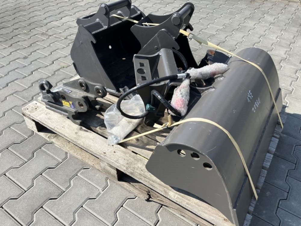 Baggerlader Volvo Löffelset inkl. Schnellwechsler für EC18 Volvo Löffelset inkl. Schnellwechsler für EC18- Photo 3