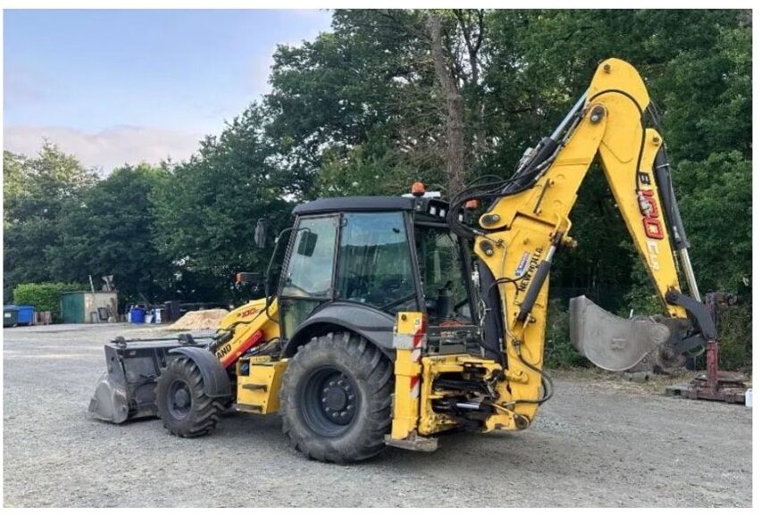 Baggerlader 2017 New Holland B100C TC 2017 New Holland B100C TC- Photo 2