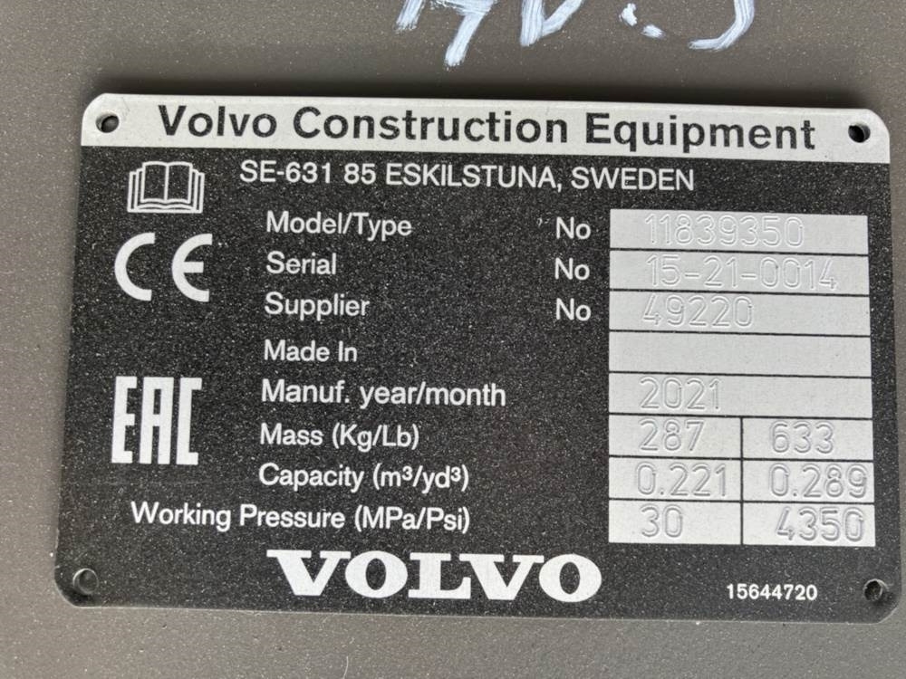 Koparko-ładowarka Volvo Böschungslöffel schwenkbar Volvo Böschungslöffel schwenkbar- Photo 4