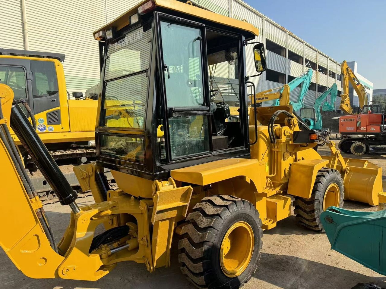 Backhoe loader 420F 420F- Photo 4