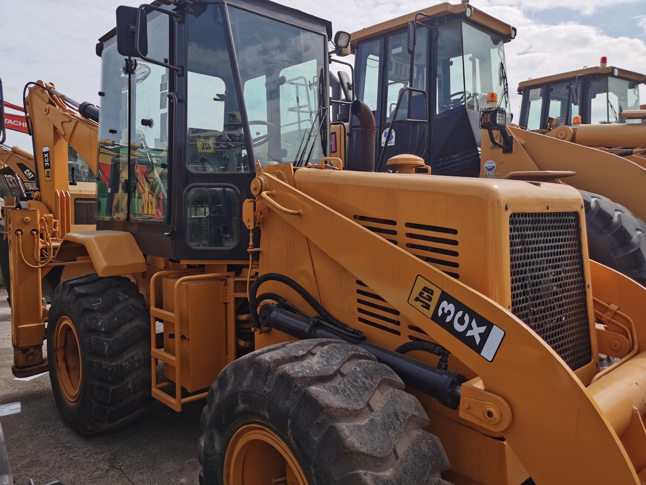 Backhoe loader 3CX Backhoe Loader Click Here for Discount 3CX Backhoe Loader Click Here for Discount- Photo 4