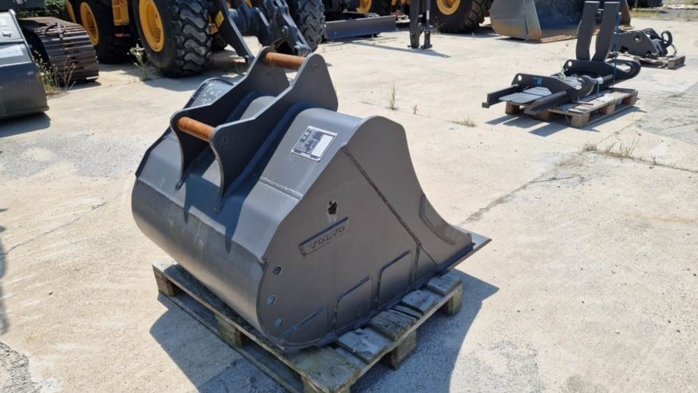 Baggerlader Volvo Tieflöffel mit Messer Volvo Tieflöffel mit Messer- Photo 2