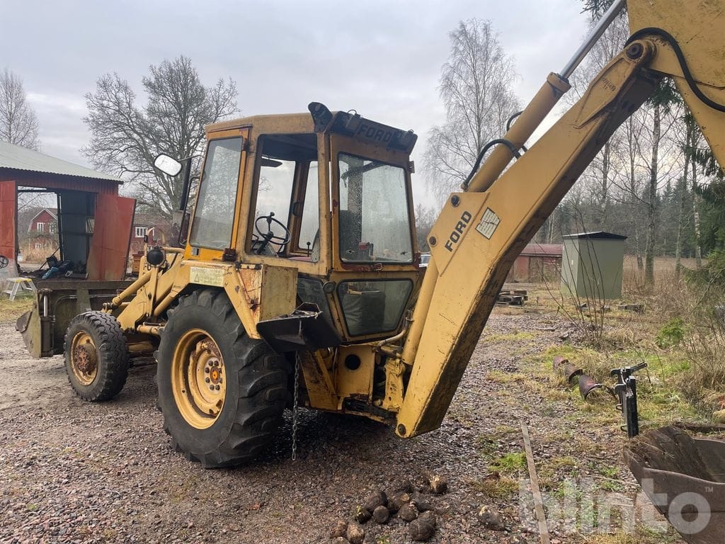 Koparko-ładowarka Ford 550CP Ford 550CP- Photo 4