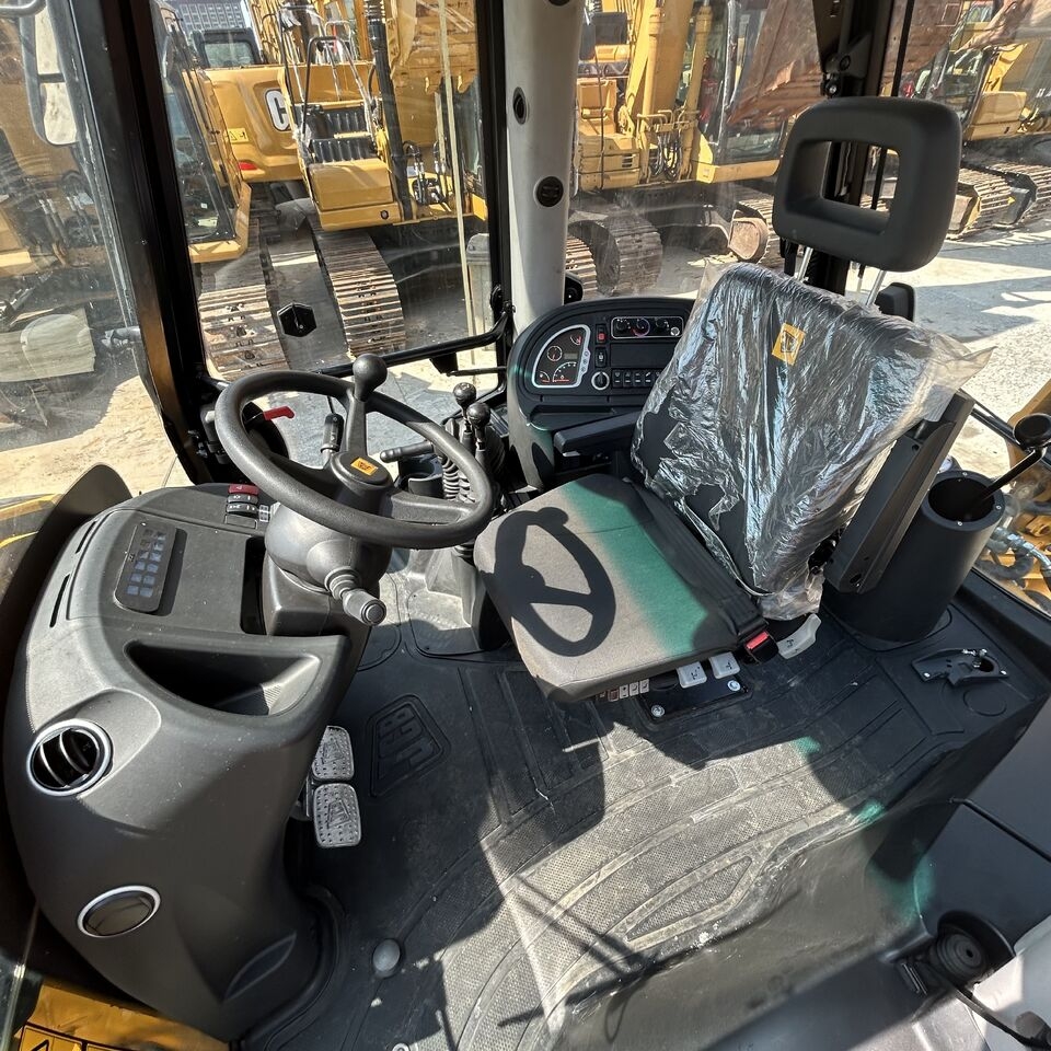Baggerlader JCB 4CX Nearly-new machine- Photo 5