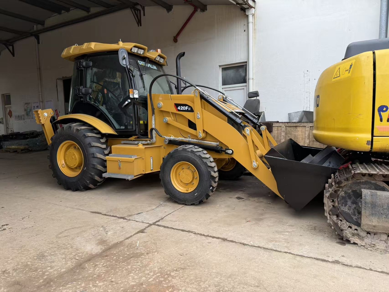 Koparko-ładowarka 420F 420F- Photo 5