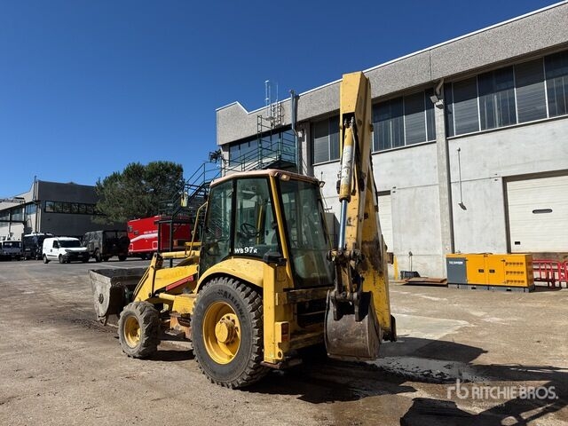Backhoe loader 2003 Komatsu PW97R-2 Backhoe Loader- Photo 4