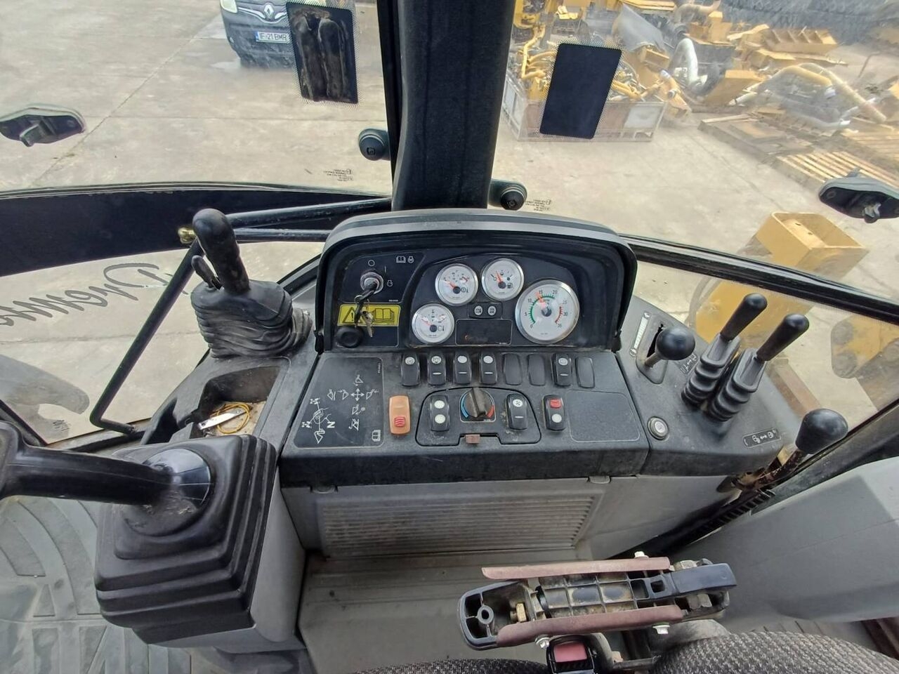 Baggerlader CAT 444E- Photo 5