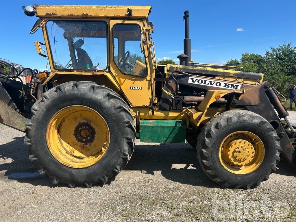 Baggerlader Traktorgrävare flertal redskap Volvo BM 646- Photo 5
