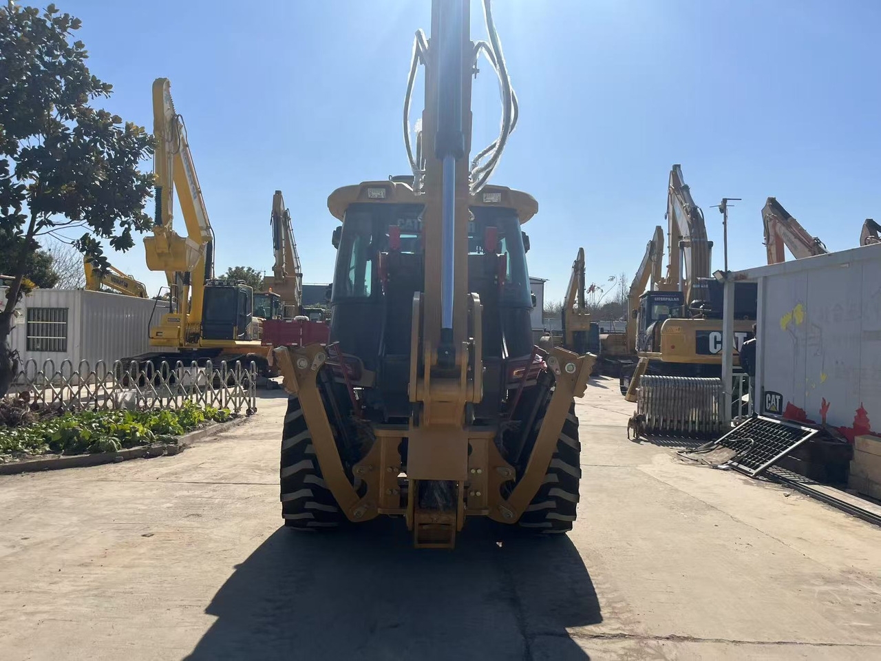 Baggerlader 2026 New CAT 426F Backhoe Loader – Made in China, Cummins QSB4.5 Engine, 110 HP, 4.71m Dig Depth 2026 New CAT 426F Backhoe Loader – Made in China, Cummins QSB4.5 Engine, 110 HP, 4.71m Dig Depth- Photo 4
